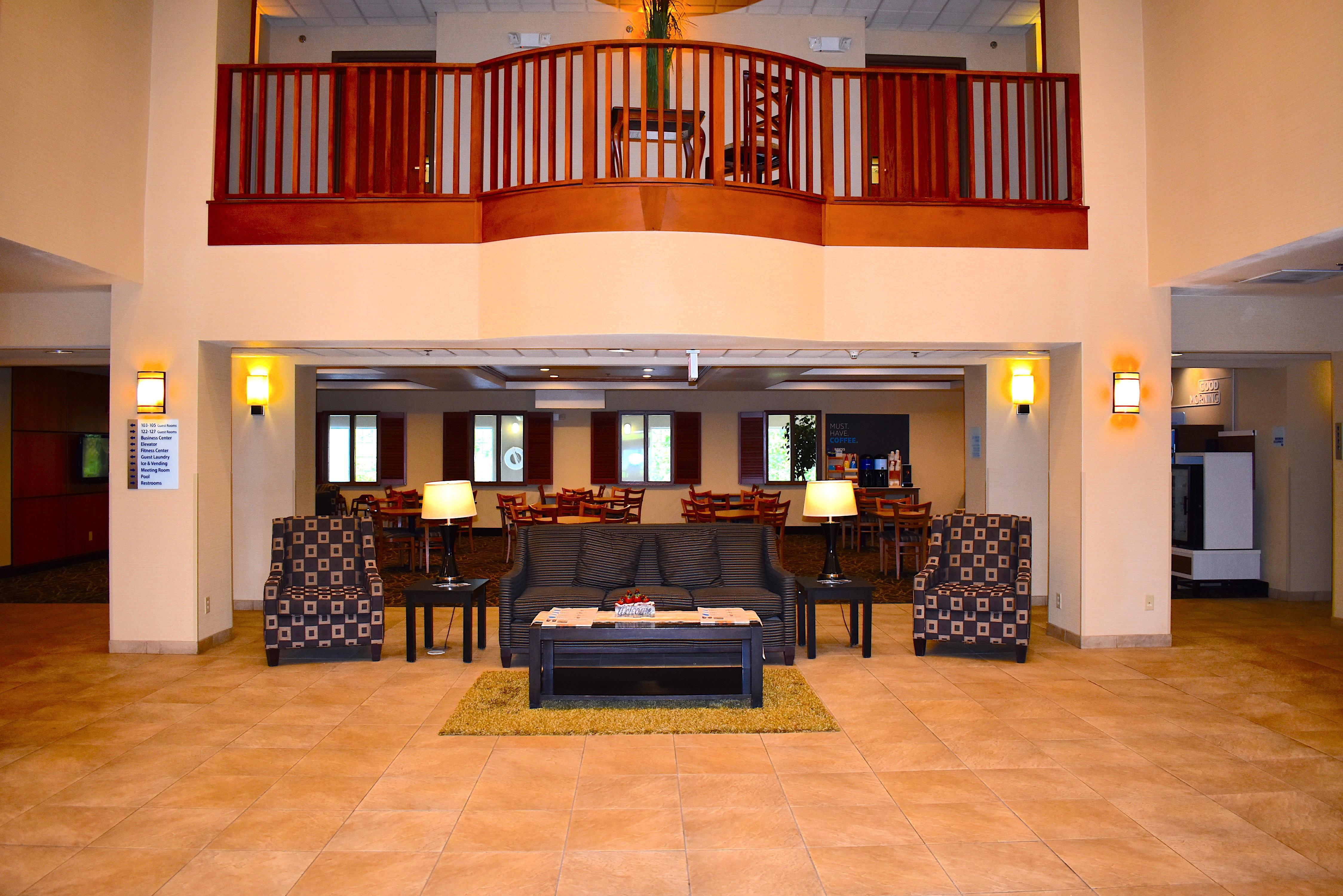 Holiday Inn Express Syracuse-Fairgrounds By Ihg Warners Ngoại thất bức ảnh