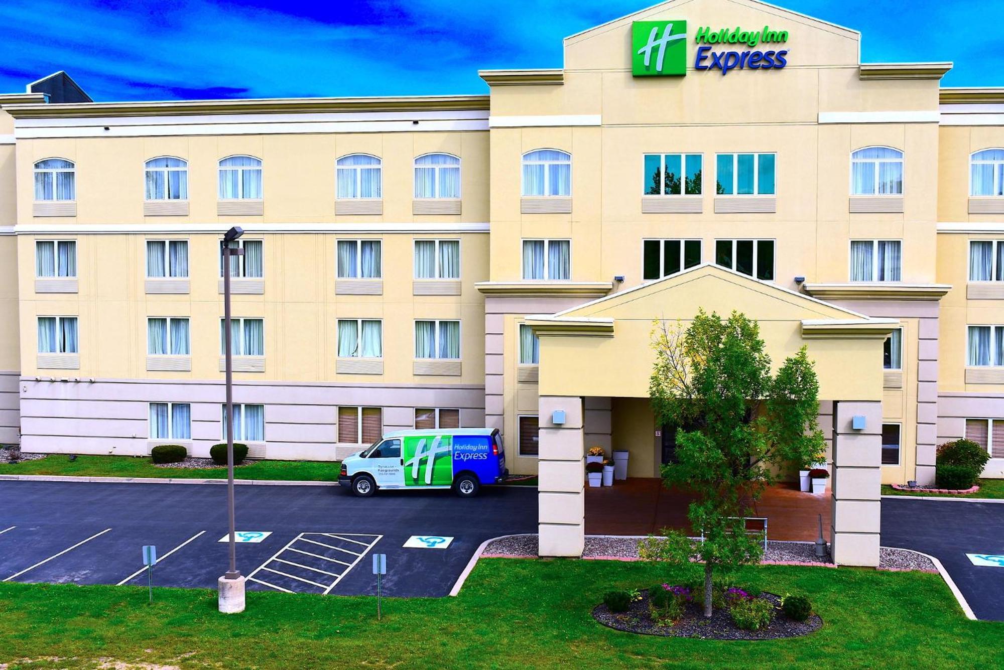 Holiday Inn Express Syracuse-Fairgrounds By Ihg Warners Ngoại thất bức ảnh