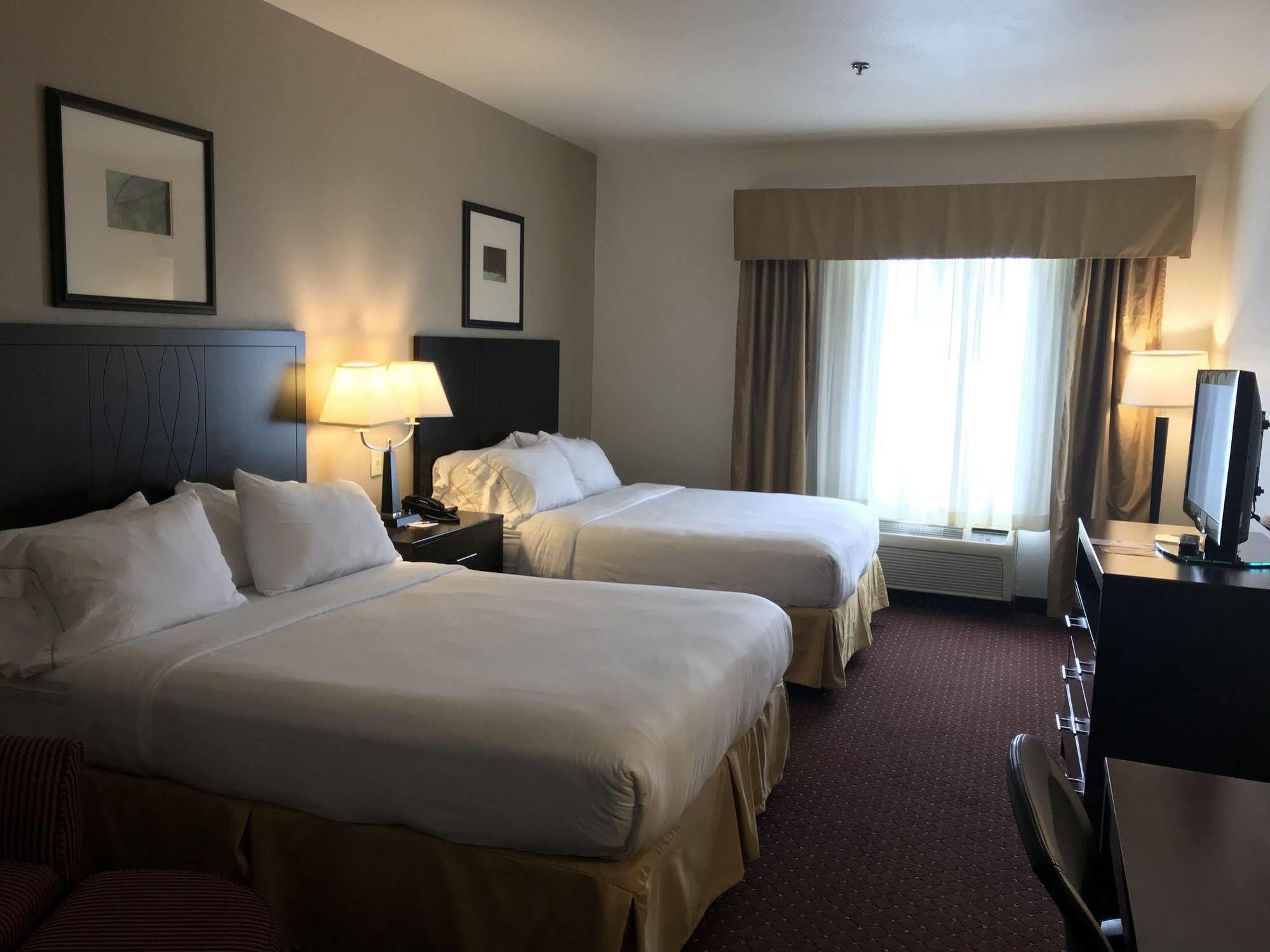 Holiday Inn Express Syracuse-Fairgrounds By Ihg Warners Ngoại thất bức ảnh